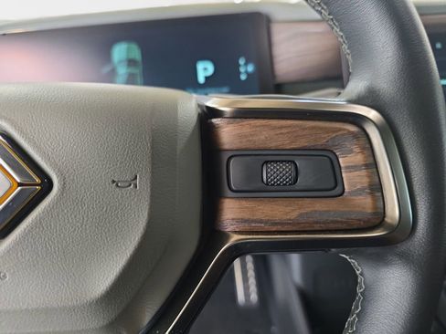 Used 2022 Rivian R1T Launch Edition image 21