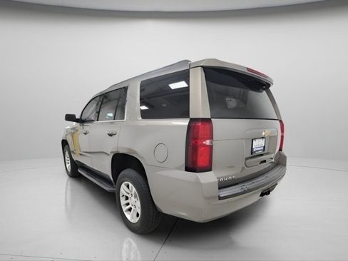 Used 2018 Chevrolet Tahoe LT w/ Luxury Package image 9