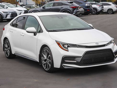 Used 2022 Toyota Corolla SE w/ Carpet Mat Package (TMS) image 5