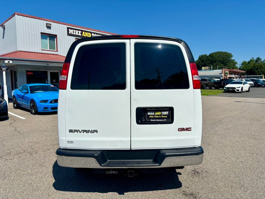 Used 2017 GMC Savana 2500 Extended RWD image 8
