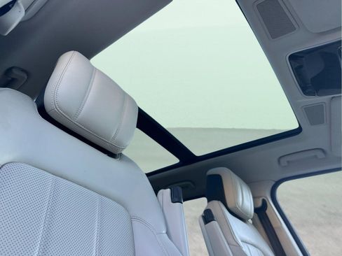 Used 2021 Land Rover Range Rover Sport HSE Silver Edition image 17