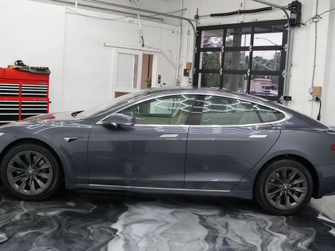Used 2017 Tesla Model S 75D AWD/4WD image 6