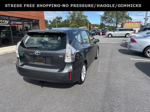 Used 2013 Toyota Prius V Five image 34