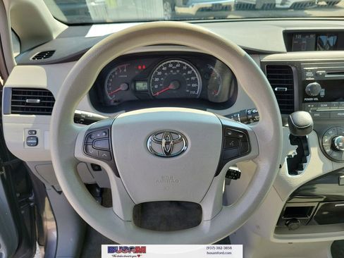 Used 2011 Toyota Sienna LE w/ Towing Pkg FWD image 20