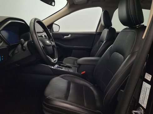 Used 2020 Ford Escape Titanium AWD/4WD image 17