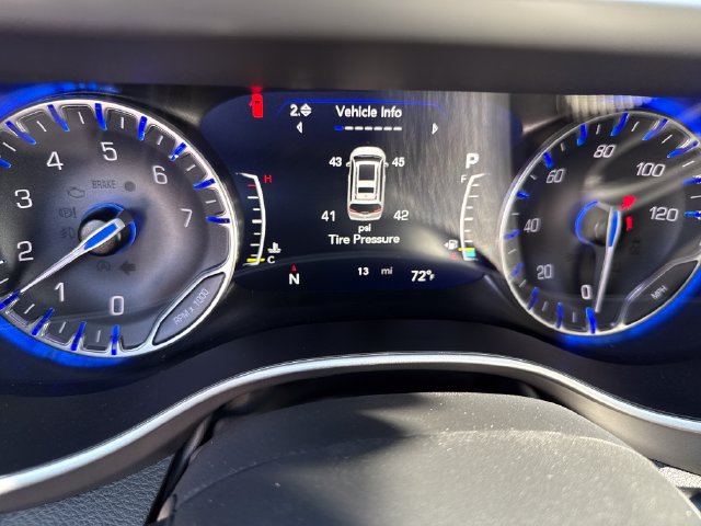 New 2027 Chrysler Pacifica Select FWD image 21