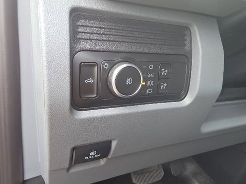 New 2026 Ford F550 4x4 Regular Cab Super Duty image 13