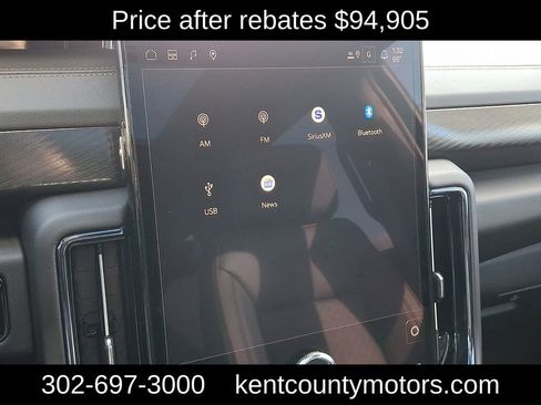 New 2026 GMC Yukon XL AT4 w/ AT4 Premium Plus Package image 18