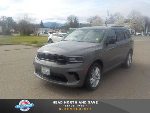 Used 2025 Dodge Durango GT AWD/4WD image 1