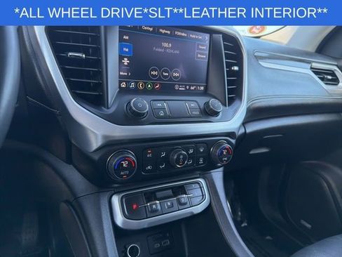 Used 2023 GMC Acadia SLT image 27