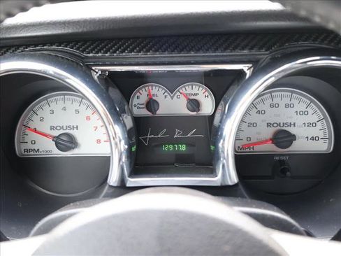 Used 2006 Ford Mustang GT RWD image 13
