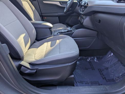 Used 2022 Ford Escape SE w/ Cold Weather Package image 35