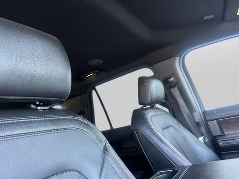 Used 2020 Ford Expedition Limited AWD/4WD image 19