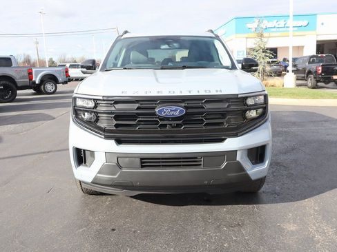 New 2026 Ford Expedition Max Active image 10