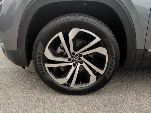 Used 2022 Volkswagen Atlas SEL AWD/4WD image 11