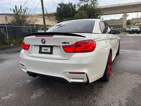Used 2018 BMW M4 Convertible RWD image 3