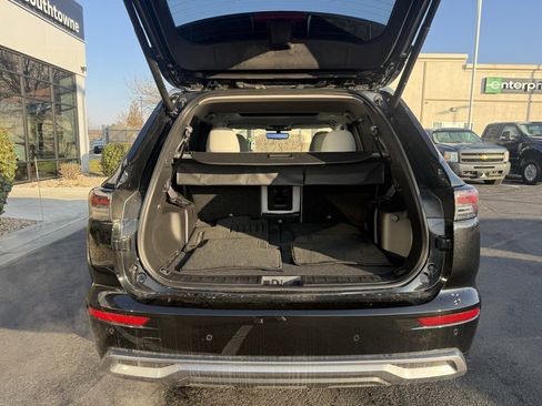 Used 2025 Mitsubishi Outlander SEL image 27