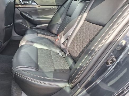 Used 2017 Nissan Maxima Platinum image 23