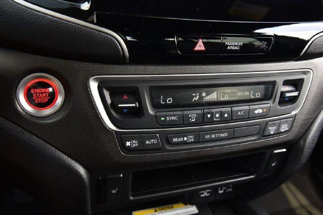 Certified 2022 Honda Passport TrailSport image 17