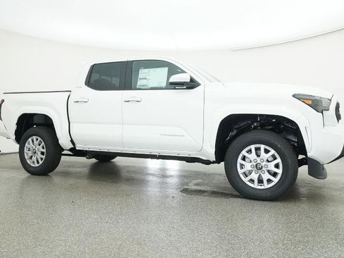 New 2025 Toyota Tacoma SR5 image 28