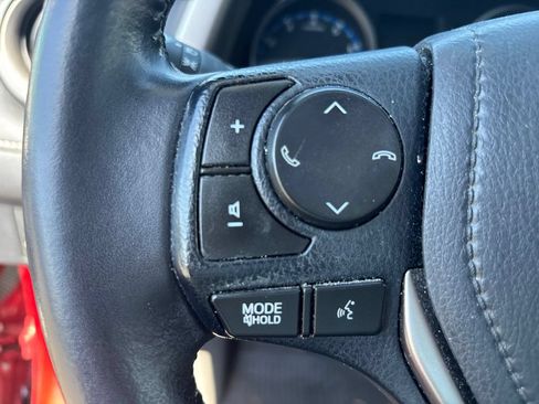 Used 2017 Toyota RAV4 XLE w/ All Weather Liner Package AWD/4WD image 19