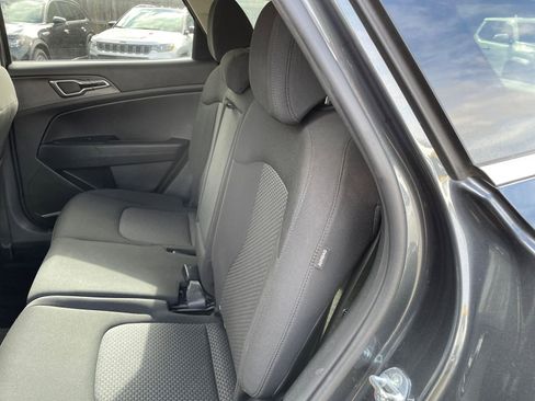 Used 2024 Kia Sportage LX image 35