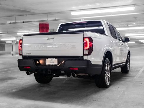 Used 2024 Honda Ridgeline RTL image 6
