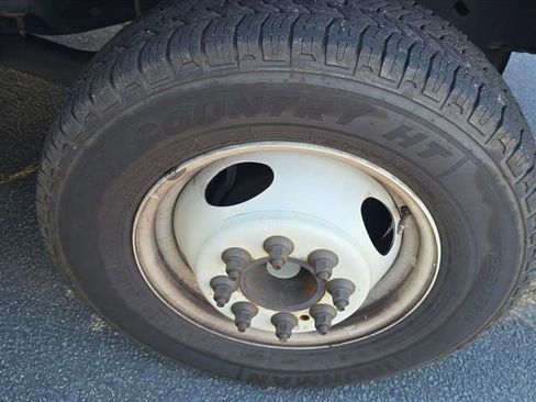 Used 2023 Ford E-350 and Econoline 350 Super Duty w/ Power Windows & Locks Group image 22