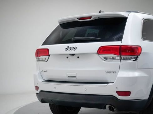 Used 2018 Jeep Grand Cherokee Limited AWD/4WD image 6