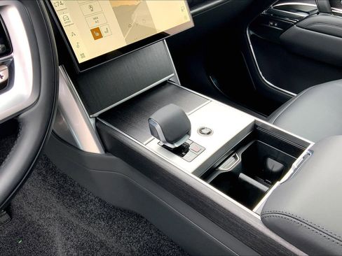 New 2026 Land Rover Range Rover SE AWD/4WD image 7