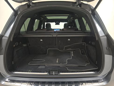 Used 2022 Mercedes-Benz GLS 450 4MATIC w/ AMG Line Exterior image 17