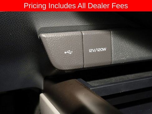 Used 2023 Toyota Camry SE w/ Convenience Package FWD image 13