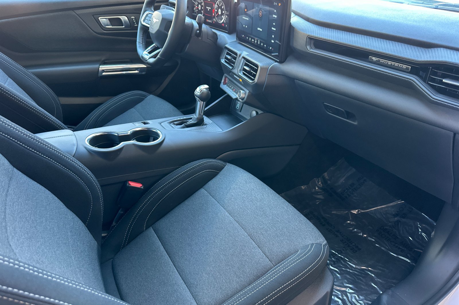 Used 2025 Ford Mustang Coupe RWD image 18