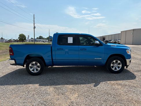 Used 2024 RAM 1500 Laramie AWD/4WD image 4