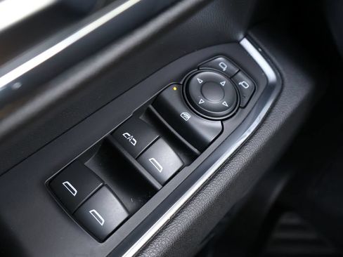 Used 2023 Chevrolet Silverado 1500 LT AWD/4WD image 36