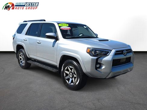Used 2024 Toyota 4Runner TRD Off-Road image 4