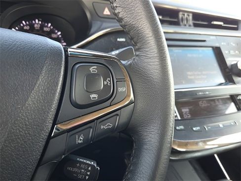 Used 2018 Toyota Avalon XLE Premium image 27