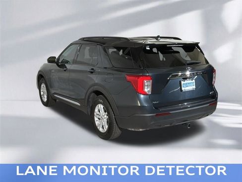 Certified 2022 Ford Explorer XLT AWD/4WD image 7