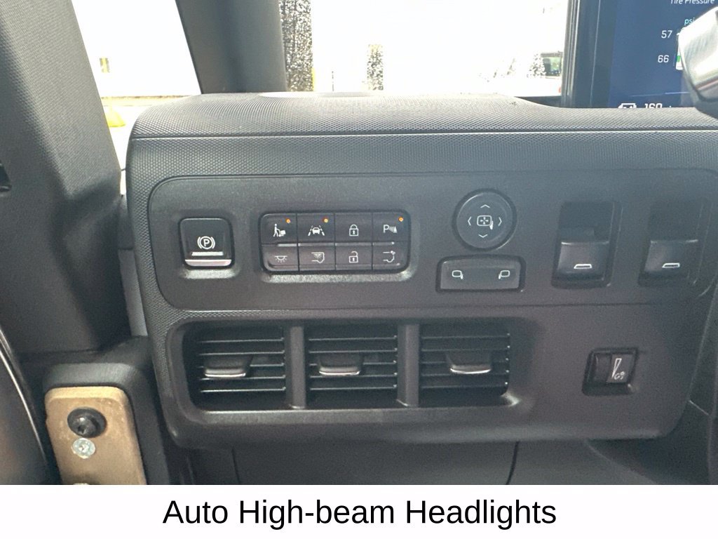 Used 2024 Chevrolet Brightdrop 600 w/ Commercial Equipment Package AWD/4WD image 32