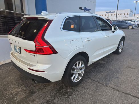 Used 2021 Volvo XC60 T5 Momentum image 5