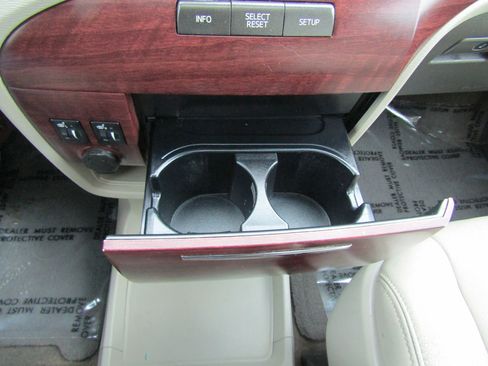 Used 2013 Toyota Sienna XLE FWD image 36