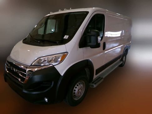 Used 2025 RAM ProMaster 2500 w/ U-Haul Equipment Group image 3