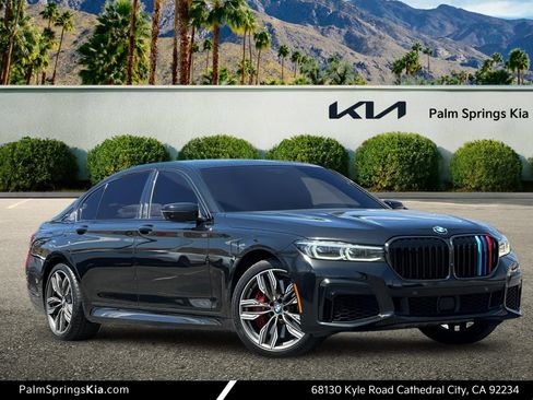 Used 2021 BMW M760i xDrive AWD/4WD image 1