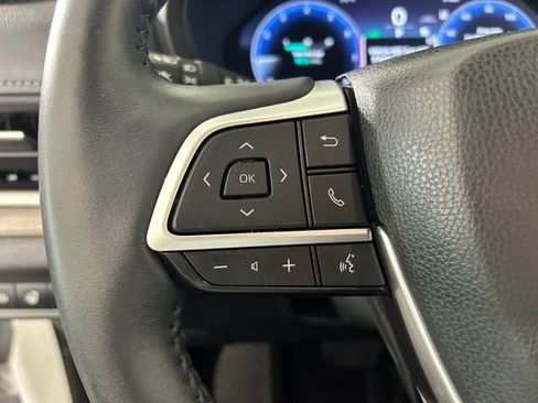Used 2024 Toyota Grand Highlander AWD image 15