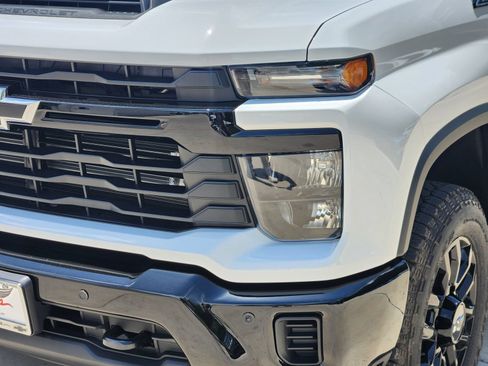 New 2026 Chevrolet Silverado 2500 Custom w/ Custom Value Package AWD/4WD image 9