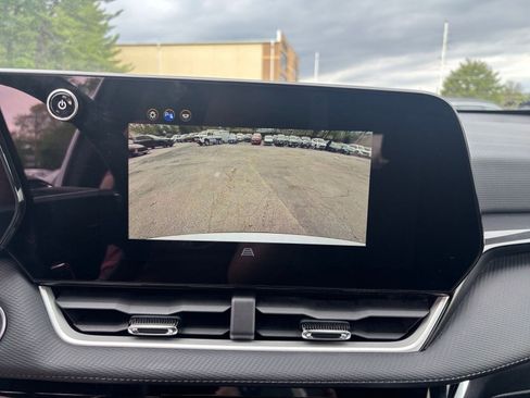 Used 2025 Chevrolet Equinox LT image 22