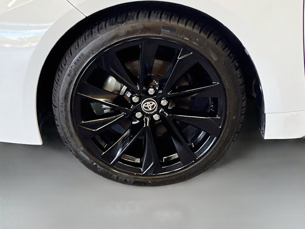 Used 2024 Toyota Corolla SE w/ SE Premium Package FWD image 30