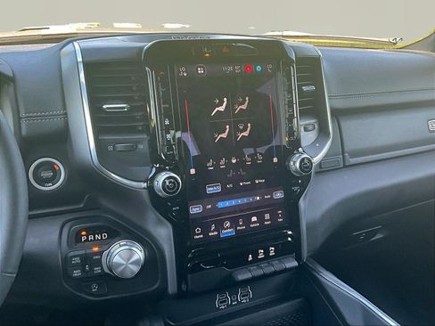 Used 2025 RAM 1500 Laramie AWD/4WD image 10