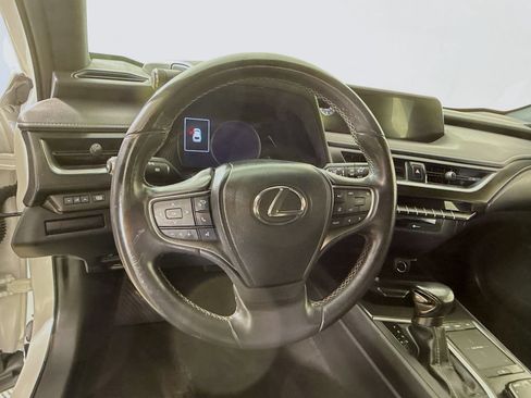 Used 2020 Lexus UX 200 w/ Accessory Package FWD image 12