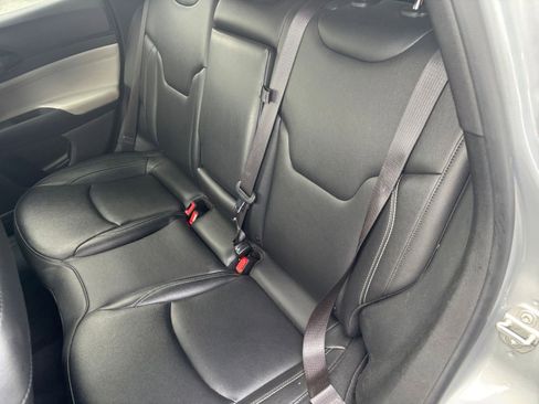 Used 2025 Jeep Compass Limited AWD/4WD image 32